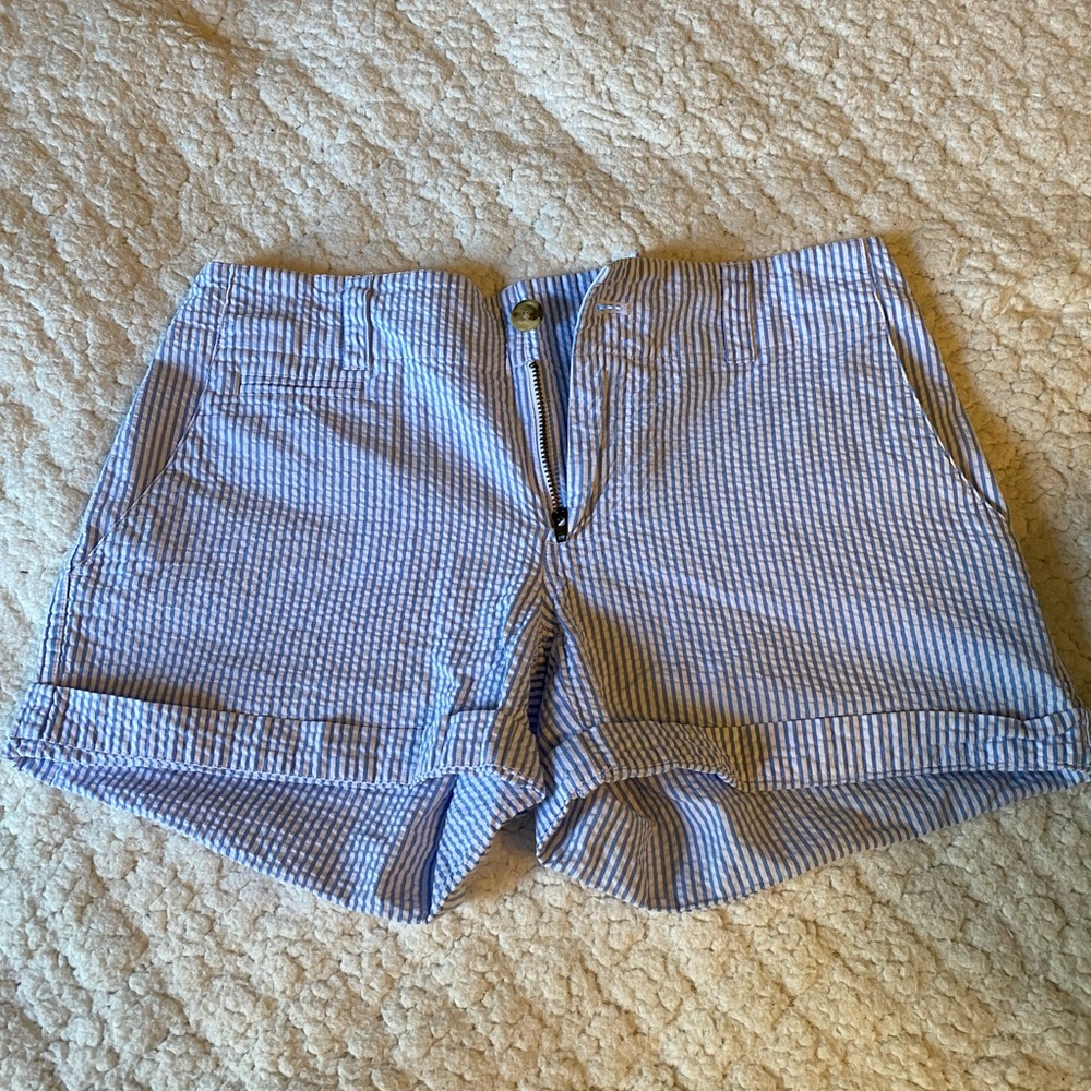 Vineyard Vine striped shorts